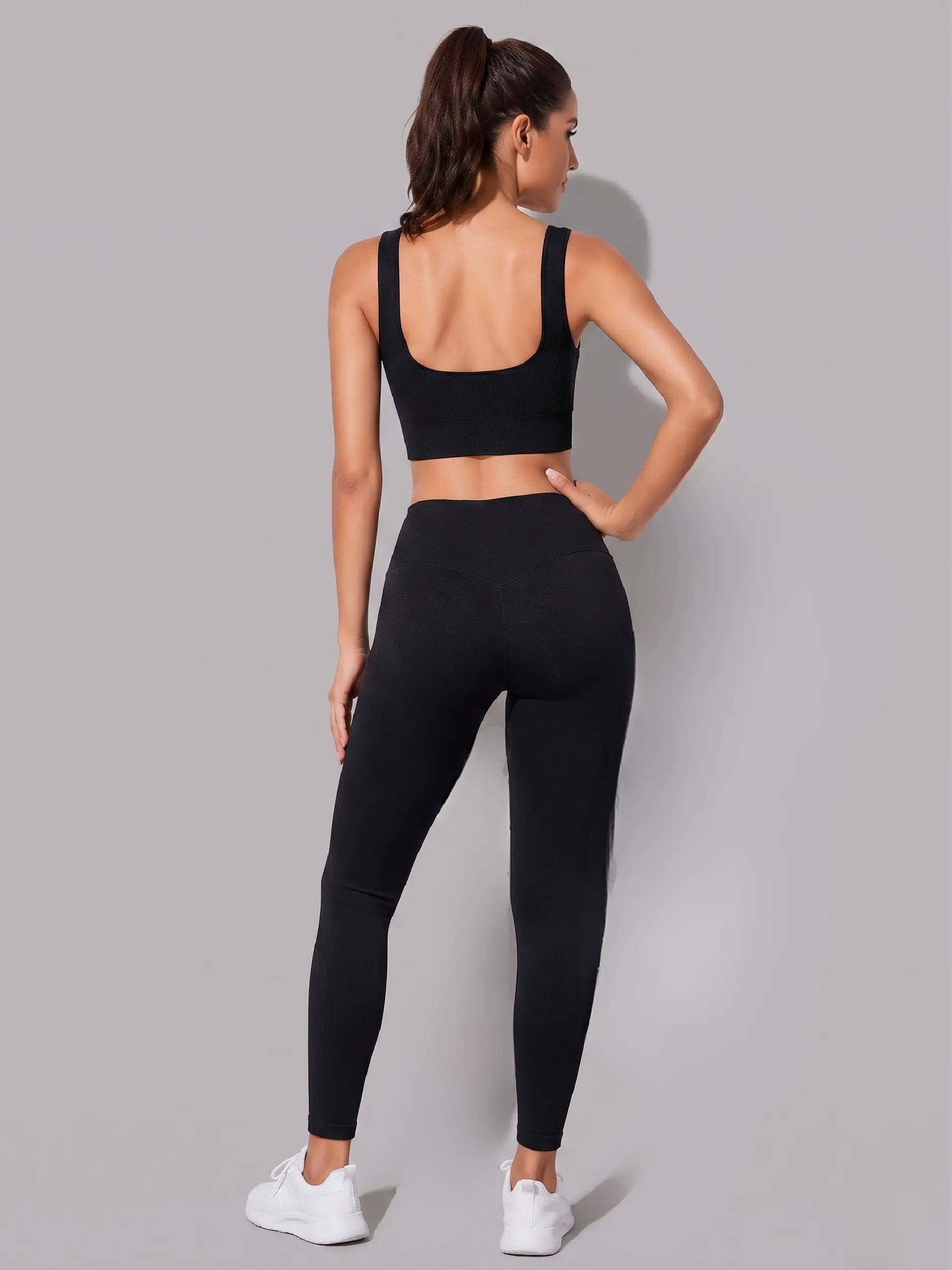 Bra + Leggings with Pocket